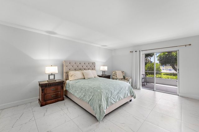 250 JOHN F KENNEDY Drive 107, Atlantis, FL 33462