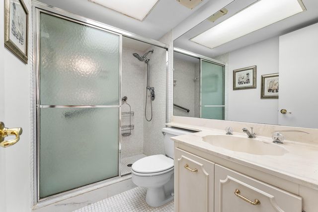250 JOHN F KENNEDY Drive 107, Atlantis, FL 33462