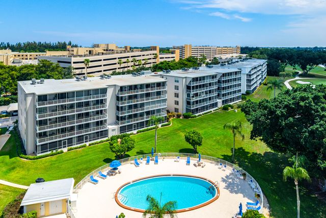 250 JOHN F KENNEDY Drive 107, Atlantis, FL 33462