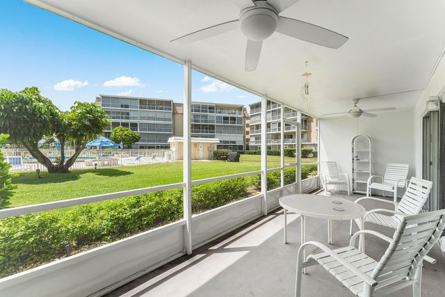 250 JOHN F KENNEDY Drive 107, Atlantis, FL 33462
