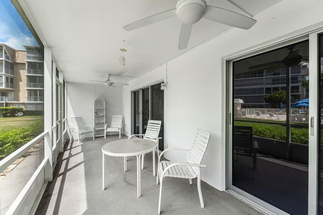 250 JOHN F KENNEDY Drive 107, Atlantis, FL 33462
