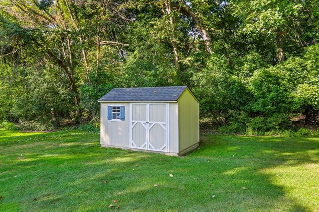 2938 Dearborn Avenue, Rochester Hills, MI 48309