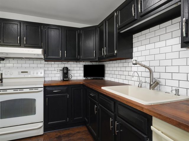 2938 Dearborn Avenue, Rochester Hills, MI 48309