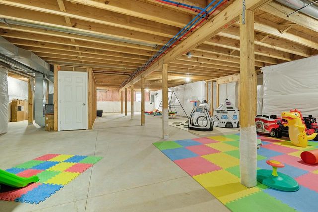 951 Margarets Way, Belleville, WI 53508