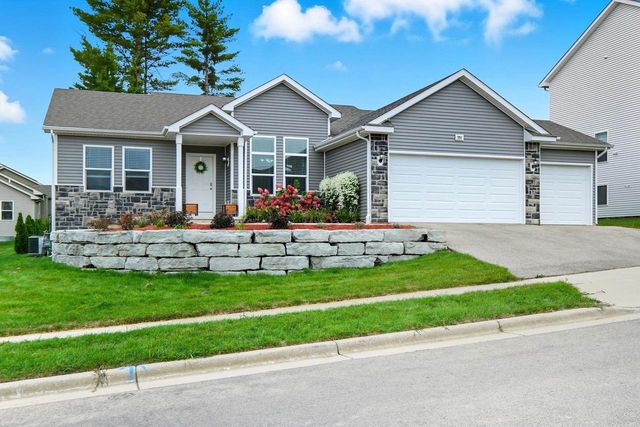 951 Margarets Way, Belleville, WI 53508