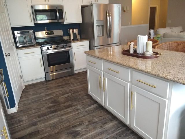 951 Margarets Way, Belleville, WI 53508