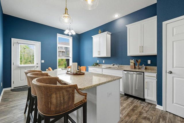 951 Margarets Way, Belleville, WI 53508