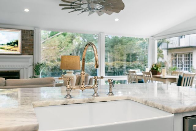 100 W Walker Drive, Summerville, SC 29483