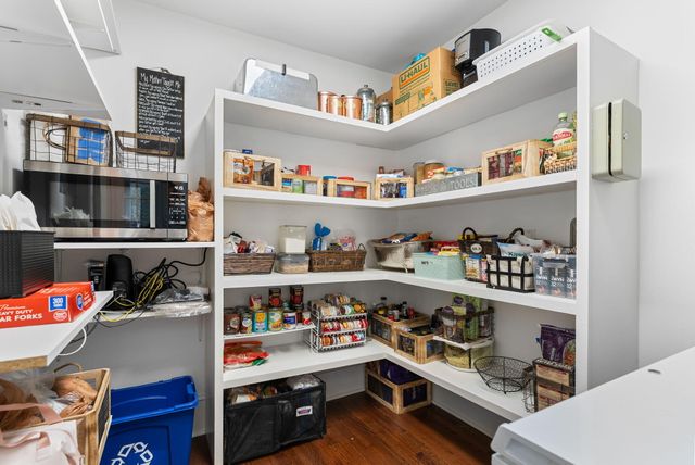 100 W Walker Drive, Summerville, SC 29483