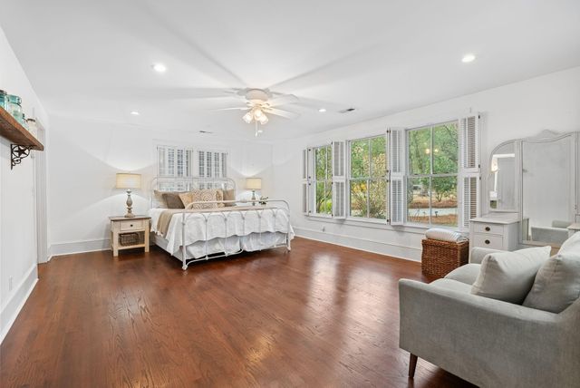 100 W Walker Drive, Summerville, SC 29483