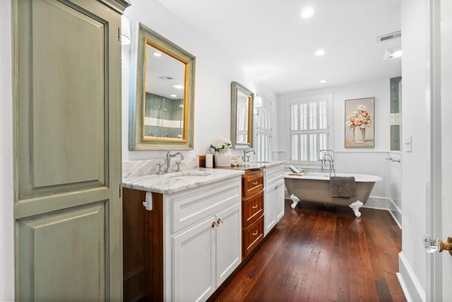 100 W Walker Drive, Summerville, SC 29483