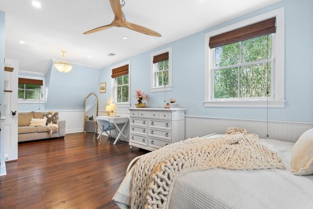 100 W Walker Drive, Summerville, SC 29483