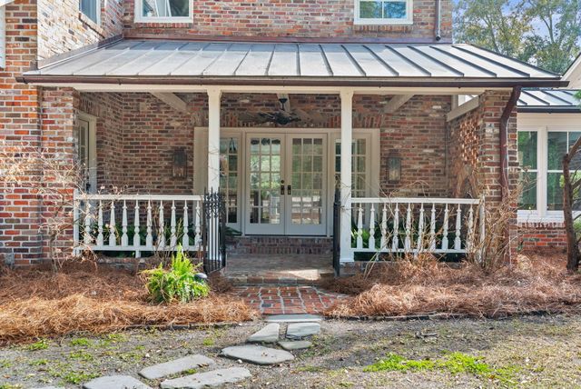 100 W Walker Drive, Summerville, SC 29483