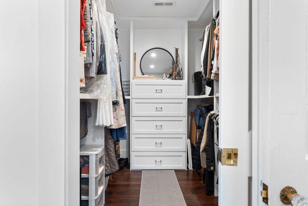 Image 58 of property listing at 100 W Walker Drive, Summerville, SC 29483