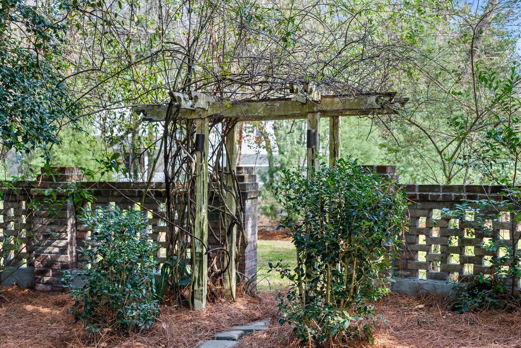 Image 83 of property listing at 100 W Walker Drive, Summerville, SC 29483