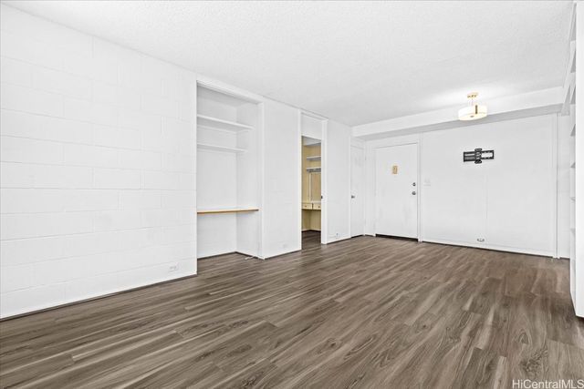509 University Avenue 607, Honolulu, HI 96826