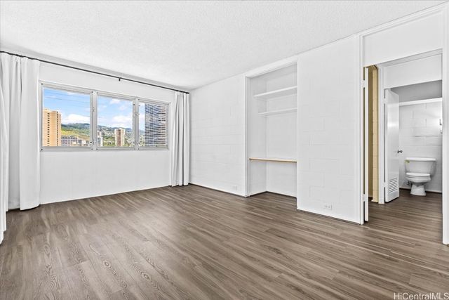 509 University Avenue 607, Honolulu, HI 96826