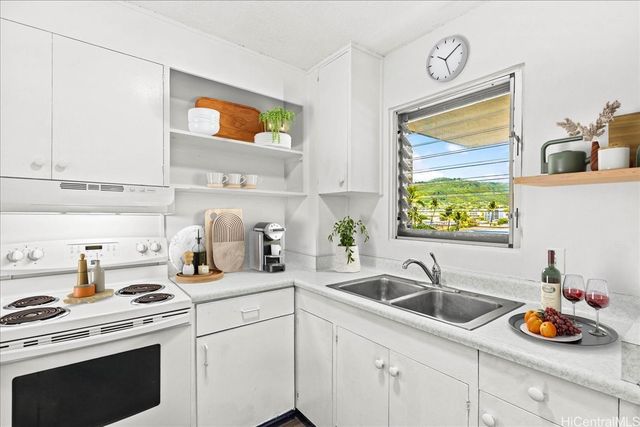 509 University Avenue 607, Honolulu, HI 96826