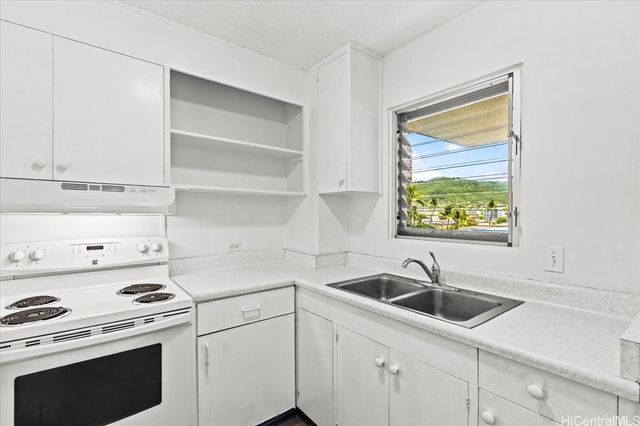 509 University Avenue 607, Honolulu, HI 96826