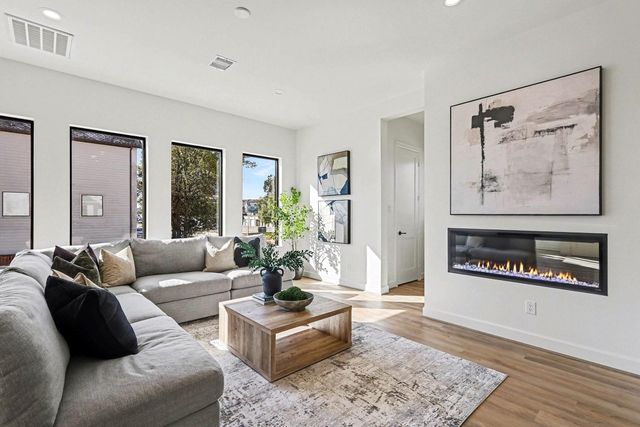 1222 Wycliffe Drive, Houston, TX 77043