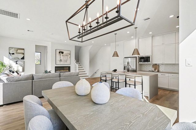 1222 Wycliffe Drive, Houston, TX 77043