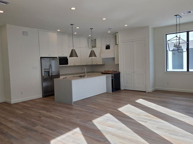 1222 Wycliffe Drive, Houston, TX 77043