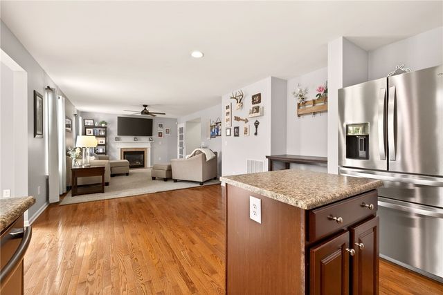 3196 Peacock Circle, Macedon, NY 14502
