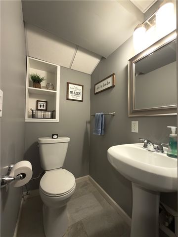 3196 Peacock Circle, Macedon, NY 14502