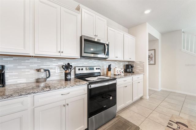 4250 LANA AVENUE, Davenport, FL 33897