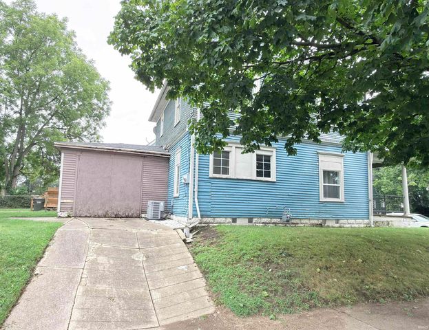 134 E Calvert Street, South Bend, IN 46613