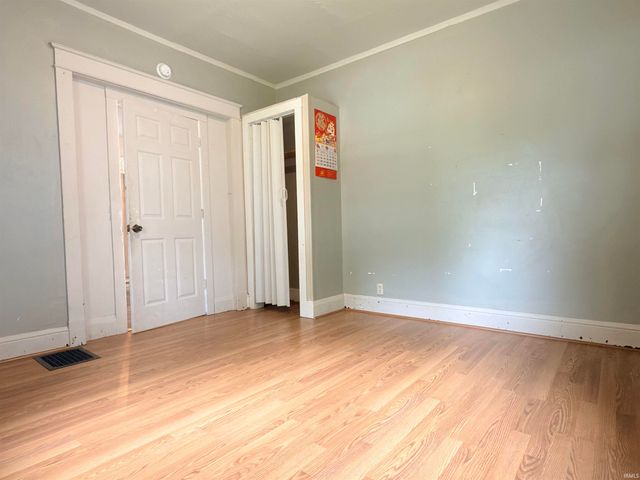134 E Calvert Street, South Bend, IN 46613