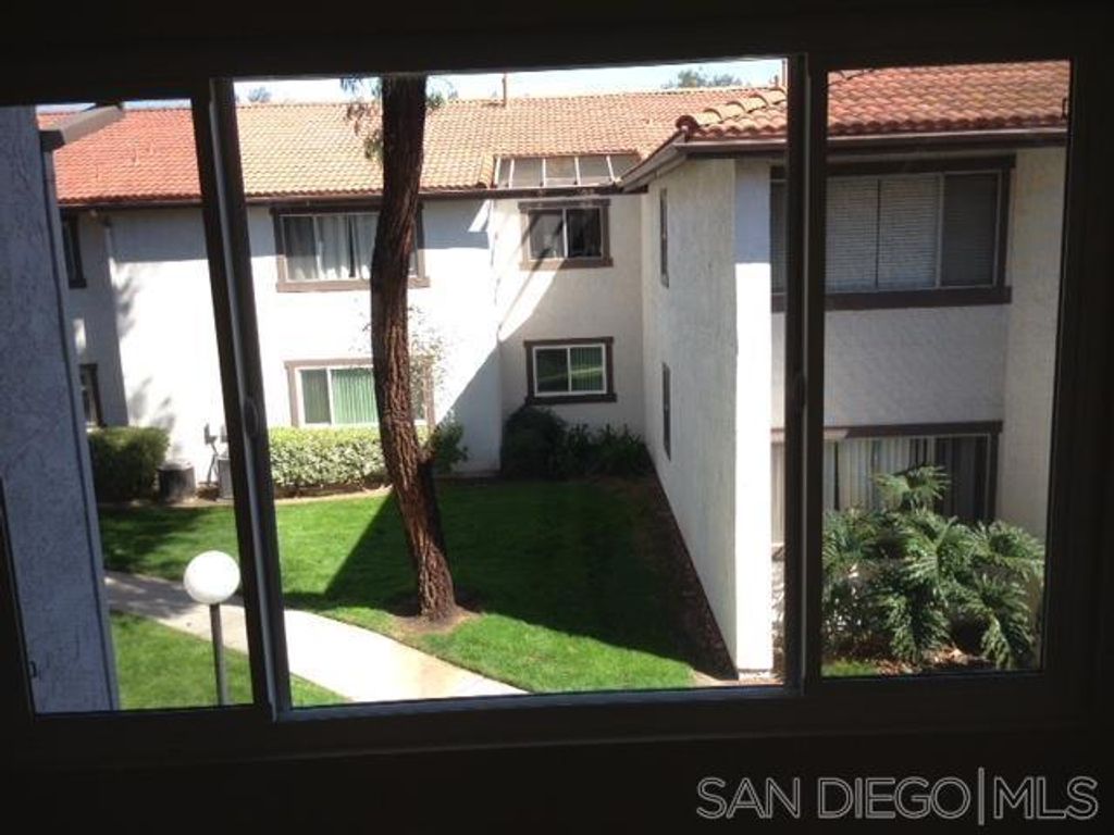 9821 Caspi Gardens 8, Santee, CA 92071 — photo 5