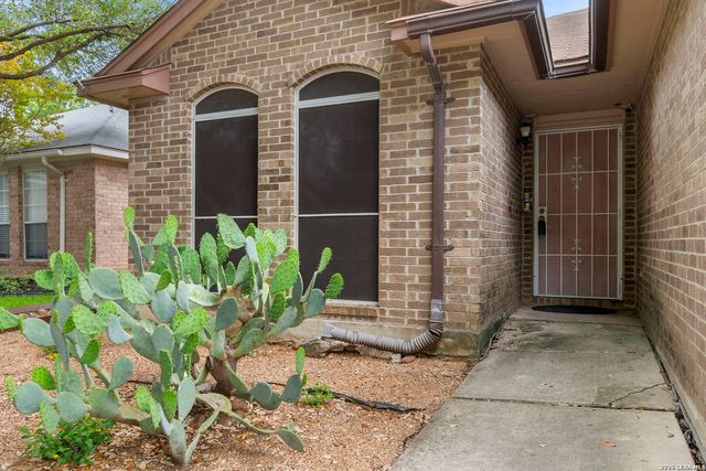 5846 Larkmeadow, San Antonio, TX 78233