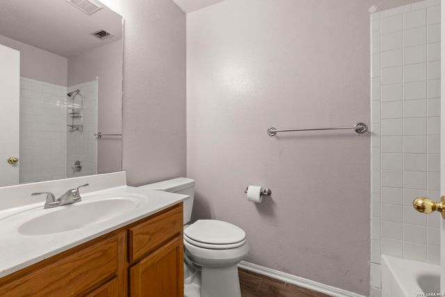 5846 Larkmeadow, San Antonio, TX 78233