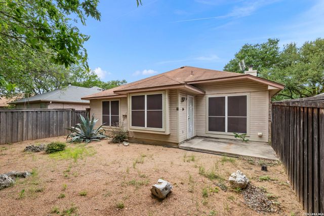 5846 Larkmeadow, San Antonio, TX 78233