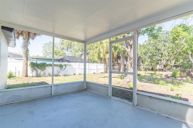 6304 FLORIDA CIRCLE W, Apollo Beach, FL 33572