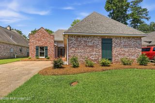 707 Versailles Drive, Ridgeland, MS 39157