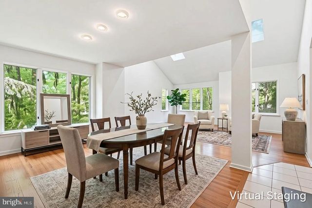 1 TURNBERRY WAY, New Hope, PA 18938