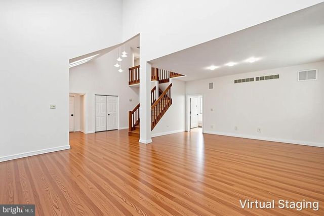 1 TURNBERRY WAY, New Hope, PA 18938
