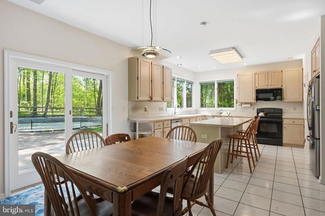 1 TURNBERRY WAY, New Hope, PA 18938