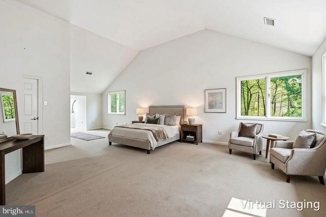1 TURNBERRY WAY, New Hope, PA 18938