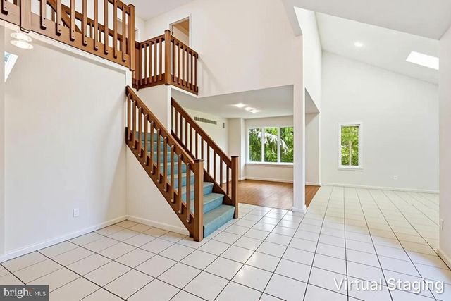 1 TURNBERRY WAY, New Hope, PA 18938