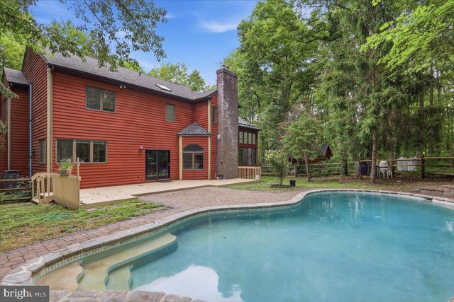 1 TURNBERRY WAY, New Hope, PA 18938