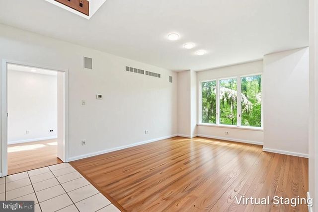 1 TURNBERRY WAY, New Hope, PA 18938