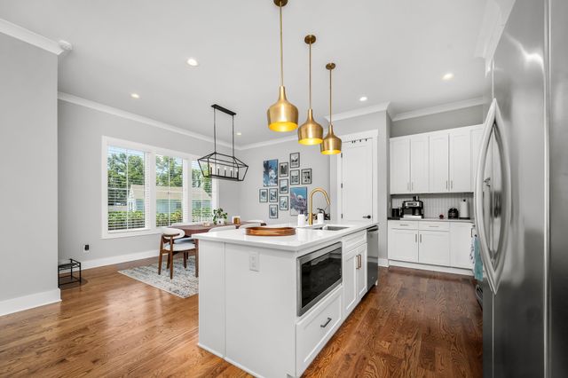 513 Croley Dr, Nashville, TN 37209