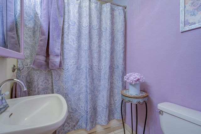 3267 E Bailey Drive, Anderson, CA 96007