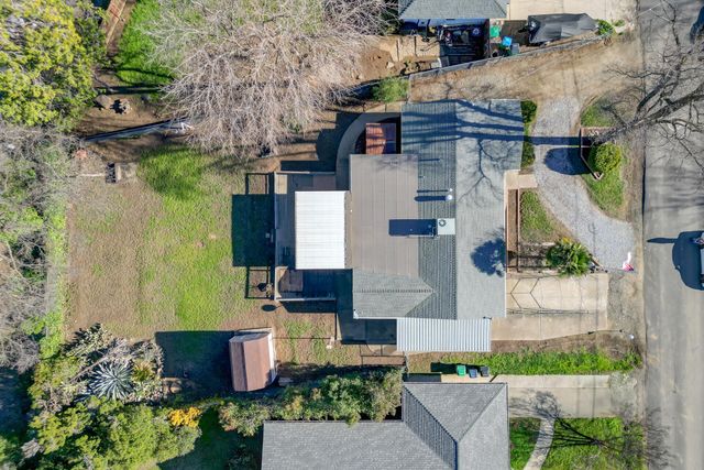 3267 E Bailey Drive, Anderson, CA 96007