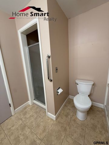 511 Eastridge Drive, Lincoln, NE 68510