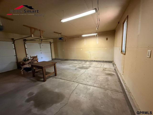 511 Eastridge Drive, Lincoln, NE 68510
