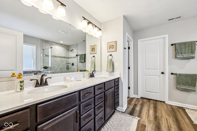 4204 Omaha Drive, Bargersville, IN 46106